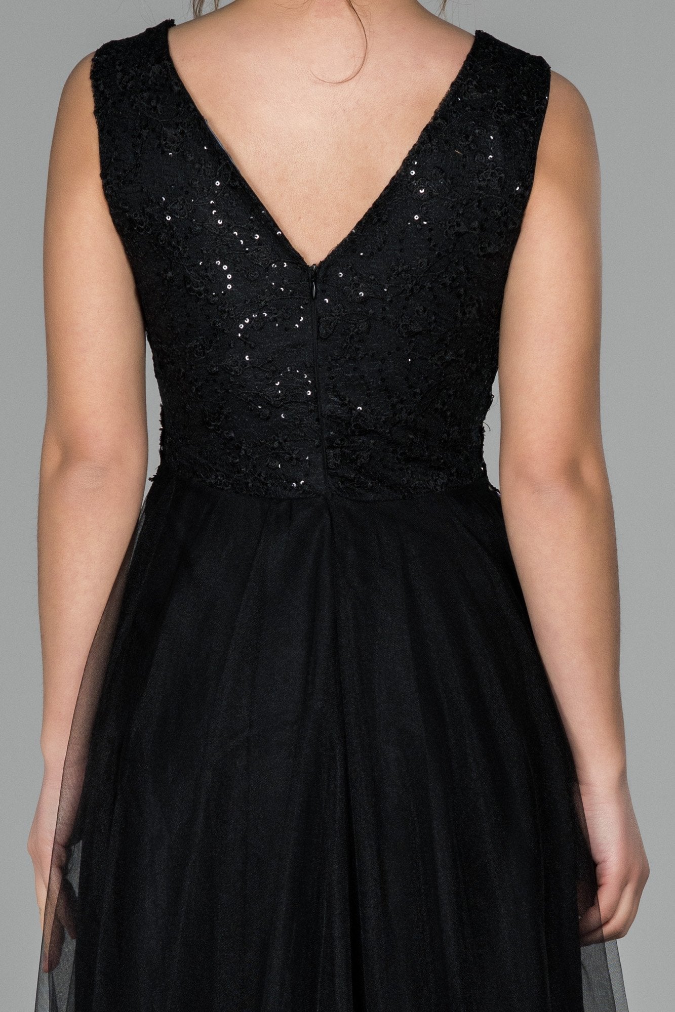 19068 Black Sequined Lace Top Tulle Dress