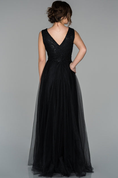 19068 Black Sequined Lace Top Tulle Dress