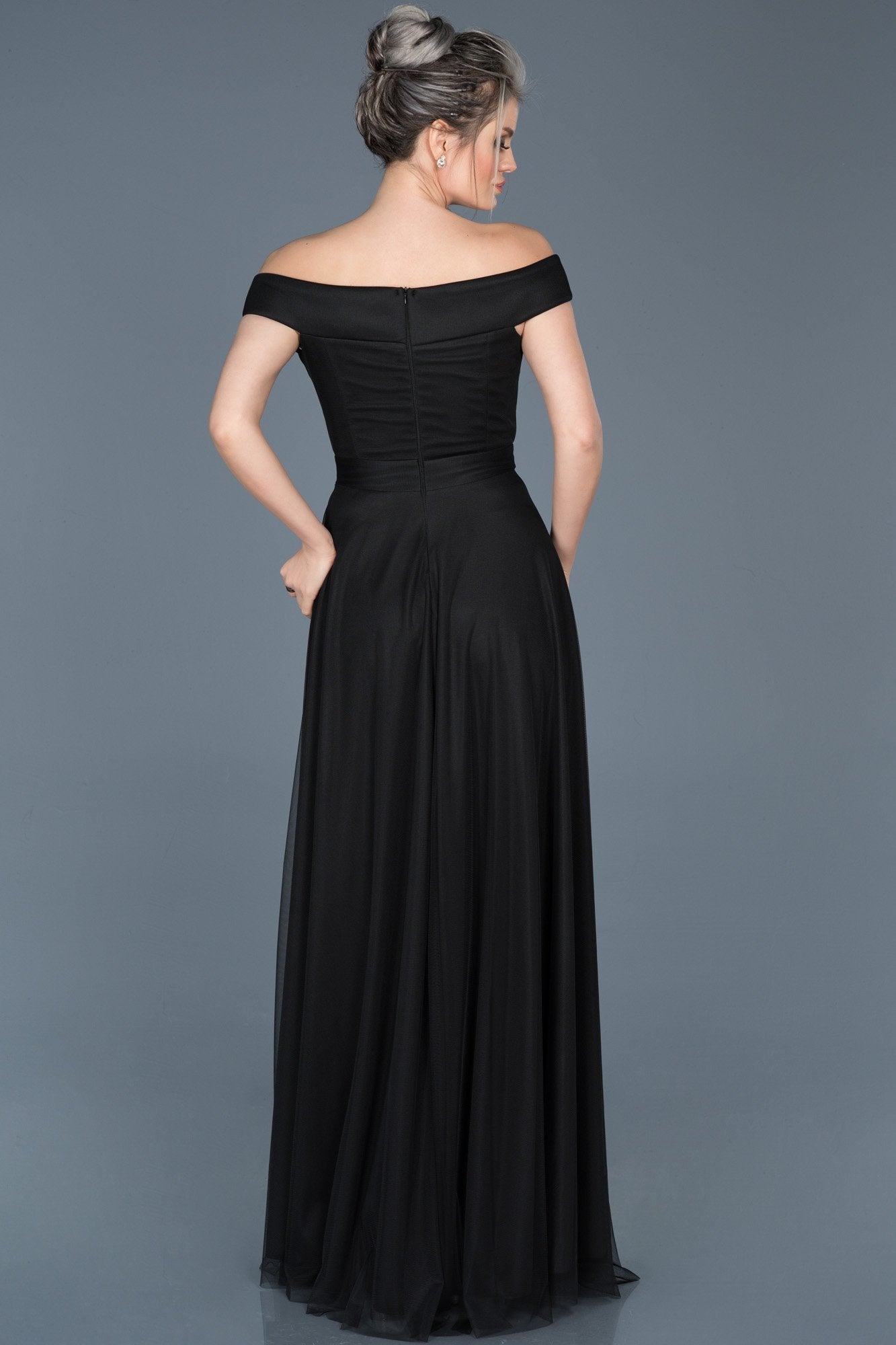 17291 Black Off-Shoulder Tulle Evening Dress