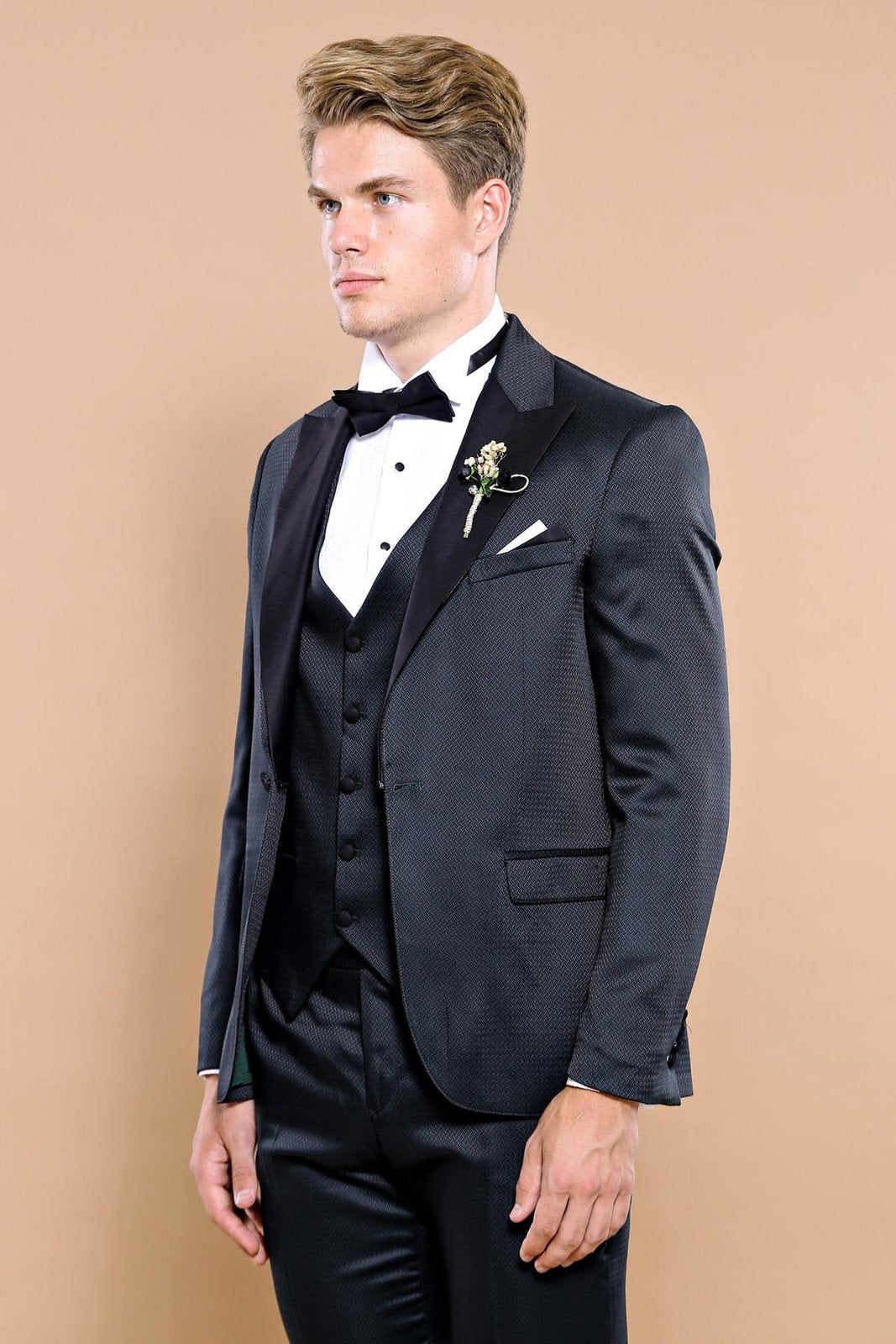 4499 Green Self-Patterned Tuxedo