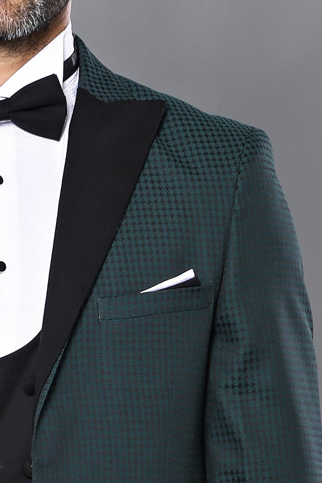 4268 Green Self-Patterned Tuxedo