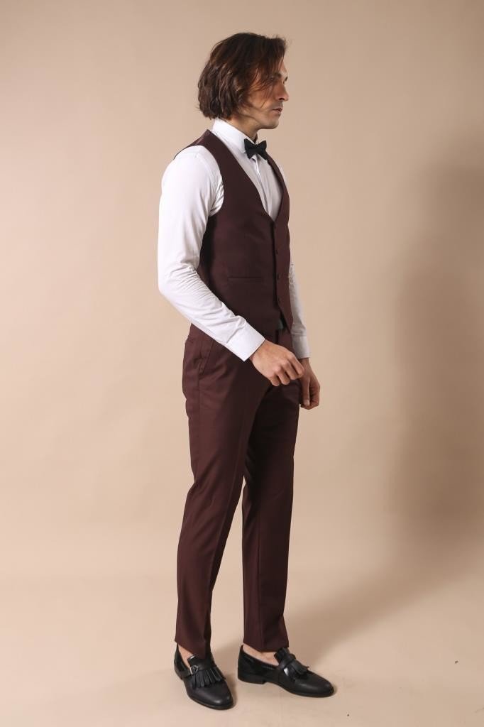 4465 Burgundy Plain Tuxedo